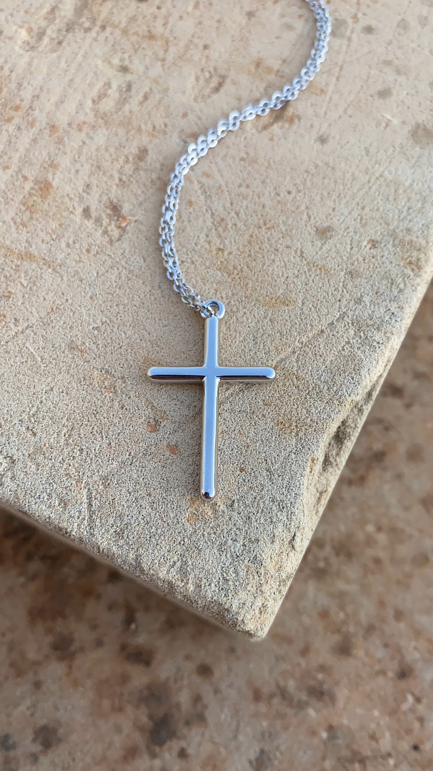 Diana cross necklace • NEW •