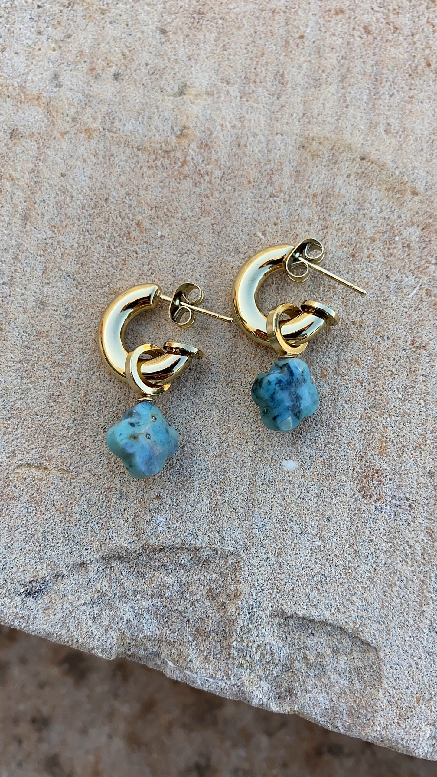 Regina earrings • NEW •