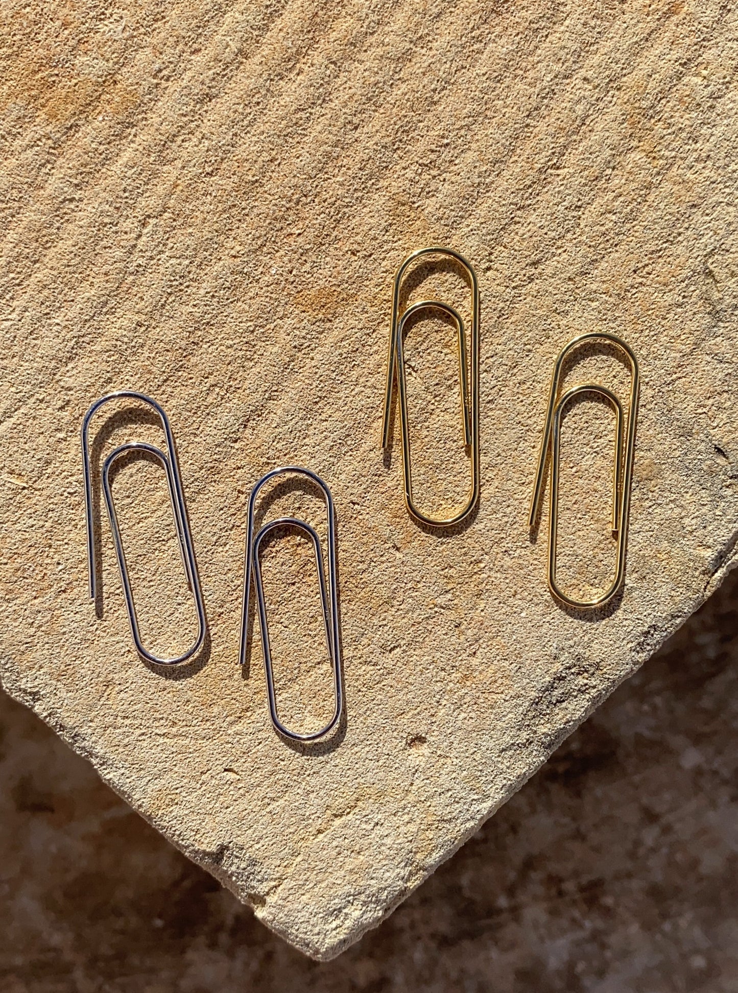 Ġiġa paperclip earrings